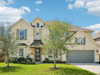 New construction Single-Family house 6108 Golden Plover Ln, Pearland, TX 77584 plan The Redbud (5362) - image
