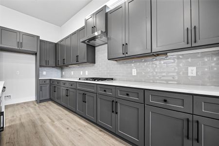 New construction Single-Family house 1107 Wilson St, Houston, TX 77019 - image 12
