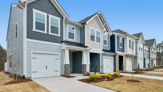 New construction Townhouse house 945 Kensley Grove Ln, Fuquay Varina, NC 27526 plan Litchfield - image