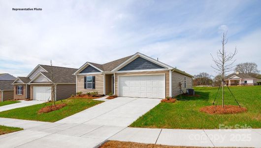 New construction Single-Family house 1766 Falls Cove Rd, Newton, NC 28658 Freeport- photo 0