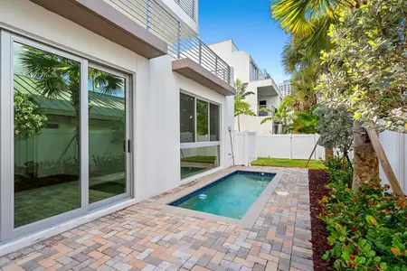 New construction Townhouse house 11 Se 11Th Ave, Fort Lauderdale, FL 33301 - image