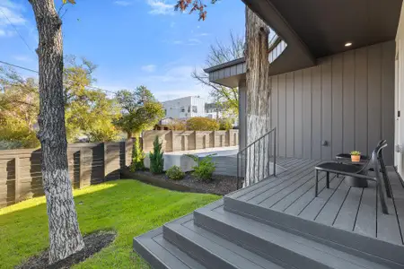 New construction Single-Family house 4707 Reyes St, Unit 2, Austin, TX 78721 - image