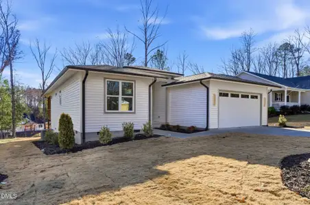 New construction Single-Family house 646 Shawnee Dr, Louisburg, NC 27549 - image