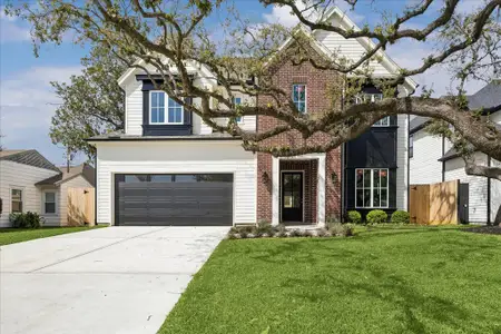 New construction Single-Family house 1614 Woodcrest Dr, Houston, TX 77018 - image
