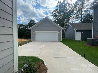 New construction Single-Family house 4040 Grommet Ct, Matthews, NC 28105 plan Red Oak - image