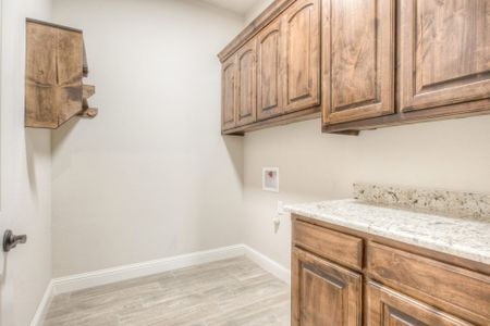 New construction Single-Family house 851 Williamson Rd, Granbury, TX 76048 null- photo 39 39