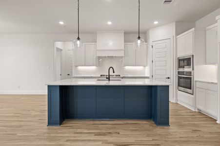New construction Single-Family house 912 Highlands Ave, Aledo, TX 76008 plan Meyer - image 7