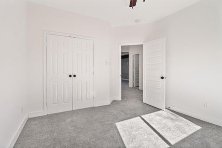 New construction Single-Family house 8046 Chateau St, Houston, TX 77028 - image 18