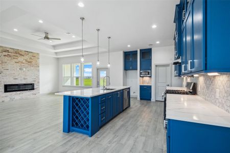 New construction Single-Family house 619 Longhorn Trl, Angleton, TX 77515 - image