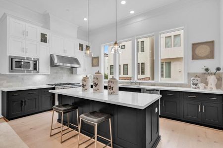 New construction Single-Family house 5334 Paseo Caceres Dr, Houston, TX 77007 - image 8