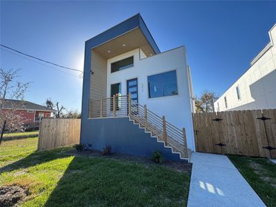 New construction Single-Family house 4817 Los Angeles St, Houston, TX 77026 - image