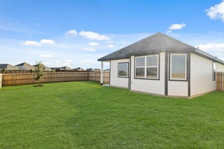 New construction Single-Family house 1037 Wind Drift Wy, Fort Worth, TX 76131 plan The Wildflower - image