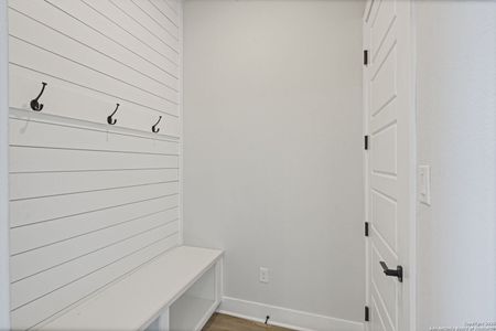 New construction Single-Family house 273 Lawrence Dr, Castroville, TX 78009 - image 9