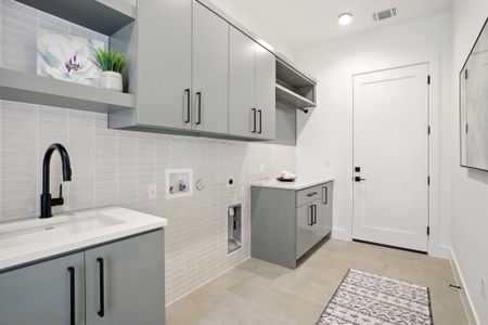 New construction Single-Family house 1502 Barn Swallow Dr, Austin, TX 78746 null- photo 14 14