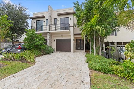 New construction Townhouse house 909 Ne 16Th Ave, Fort Lauderdale, FL 33304 - photo 0