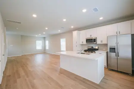 New construction Single-Family house 6434 New York St, Houston, TX 77021 - image