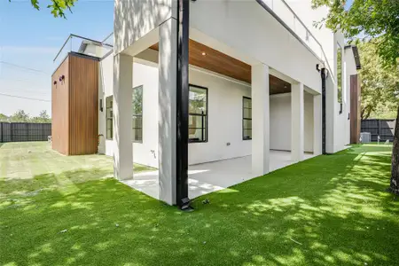 New construction Single-Family house 5510 Caladium Dr, Dallas, TX 75230 - image