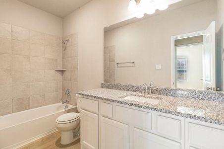 New construction Single-Family house 212 Forest Park Dr, West Columbia, TX 77486 plan Duval - image 4