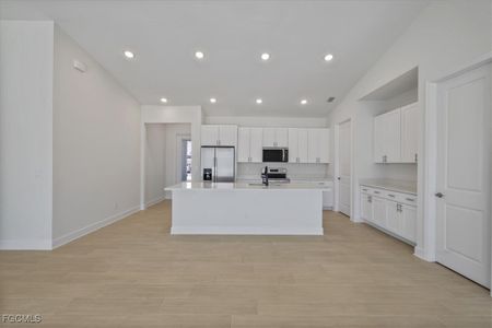 New construction Single-Family house 144 Se 19Th Ter, Cape Coral, FL 33990 plan The Paradise Cove III - image 12