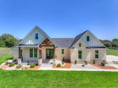 New construction Single-Family house 110 Lake Village Rd, Seguin, TX 78155 - image