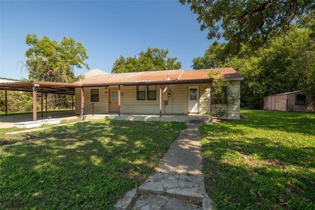 New construction Single-Family house 1223 E Bankhead Drive, Weatherford, TX 76086 - photo 0