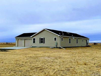 New construction Single-Family house 56277 E Cr 26, Strasburg, CO 80136 - photo 2 2