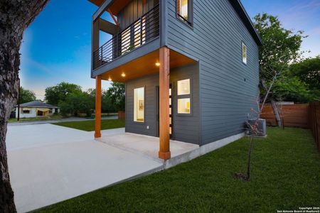 New construction Condo house 514 Dakota, Unit 3, San Antonio, TX 78203 - image