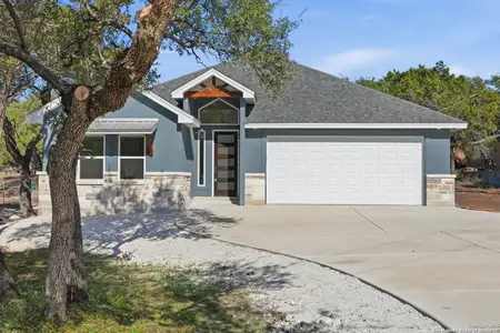 New construction Single-Family house 1169 Johnson Rd, Canyon Lake, TX 78133 - image