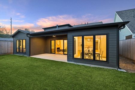 New construction Single-Family house 7302 Raton St, Houston, TX 77055 - image 3