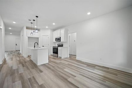 New construction Single-Family house 912 Layne Dr, Denison, TX 75020 null- photo 10 10
