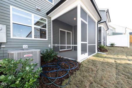 New construction Townhouse house 565 Marthas View Way, Wake Forest, NC 27587 Southport- photo 29 29