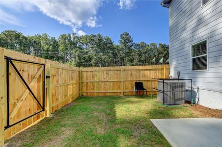 New construction Townhouse house 2488 Honey Way, Conyers, GA 30013 Redland- photo 31 31