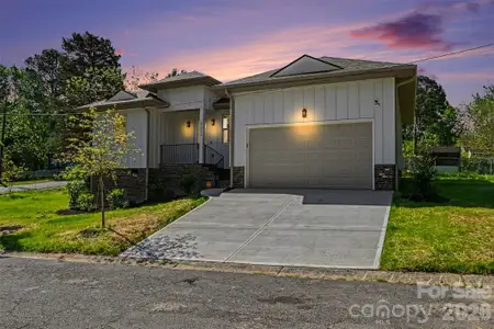 New construction Single-Family house 2225 Irma St, Charlotte, NC 28216 - image