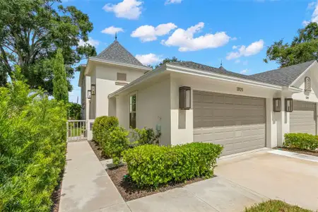 New construction Townhouse house 3721 Iris St N, St. Petersburg, FL 33704 - image