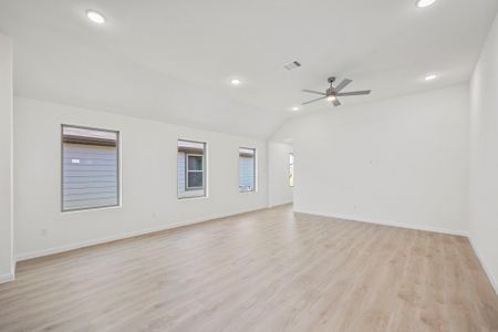 New construction Single-Family house 256 Bendecido Lp, Elgin, TX 78621 plan Cypress | Trinity Ranch - image 16