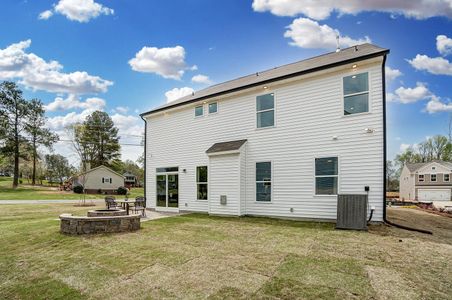 New construction Single-Family house 57 Daniel Farm Dr, Benson, NC 27504 null- photo 8 8