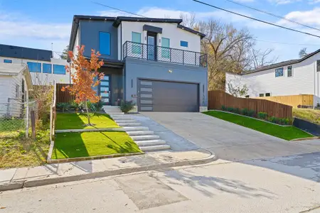 New construction Single-Family house 1320 Compton St, Dallas, TX 75203 - image