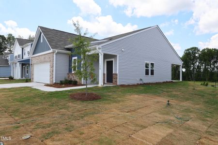 New construction Single-Family house 1228 Pond Overlook Dr, Nashville, NC 27586 plan Glimmer - image
