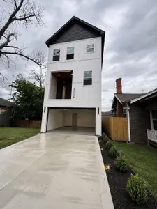 New construction Single-Family house 2210 Brackenridge St, Houston, TX 77026 - image