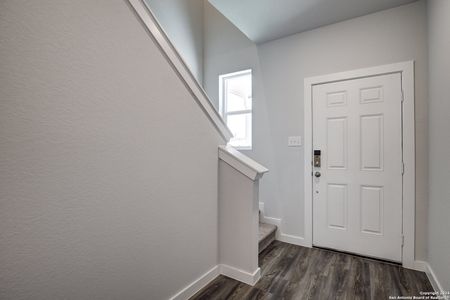 New construction Single-Family house 12527 Spike Hts, San Antonio, TX 78245 Tahoe - 1802- photo 4 4