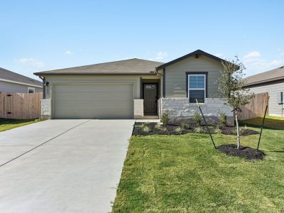 New construction Single-Family house 121 Honey Bee Rd, Jarrell, TX 76537 plan The Gage (801) - image