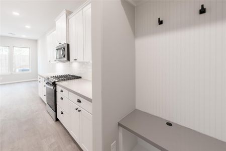 New construction Single-Family house 5204 Amber Sunrise Dr, Houston, TX 77018 - image 16