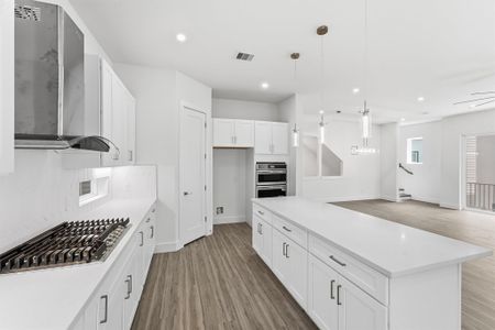 New construction Single-Family house 1422 W 34Th 1/2 St, Houston, TX 77018 - image 7