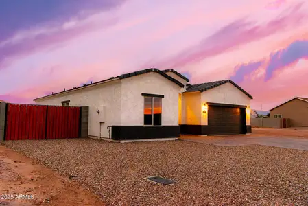 New construction Single-Family house 9050 W Reventon Dr, Arizona City, AZ 85123 - image