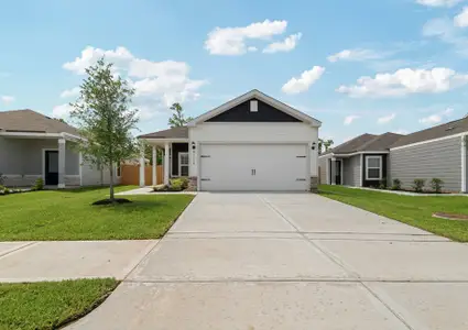 New construction Single-Family house 8003 Alpine Bearberry Dr, Houston, TX 77016 plan Leader - image