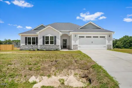 New construction Single-Family house 313 Creeks Edge Dr, Pikeville, NC 27863 - image