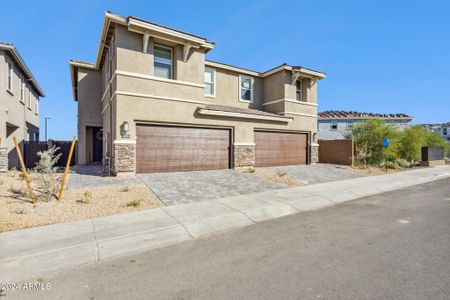 New construction Townhouse house 5832 E Rose Garden Ln, Phoenix, AZ 85054 Reno- photo 1 1