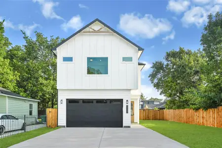 New construction Single-Family house 5107 New Orleans St, Houston, TX 77020 null- photo 0