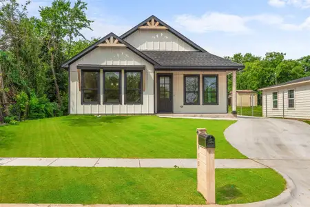 New construction Single-Family house 2915 Nw Loraine St, Fort Worth, TX 76106 null- photo 0 0
