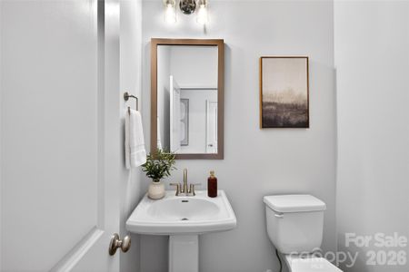 New construction Single-Family house 539 Dawn Cir, Charlotte, NC 28213 - image 15